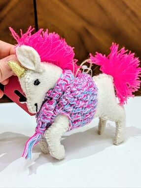NEW Felt Unicorn Sweater and Scarf Christmas Ornament Hot Pink Horse Mane Tail